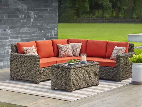 outdoor-furniture-upholstery